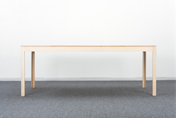 Enlarge photo: Table/designed by NISHIKAWA Katsuhito