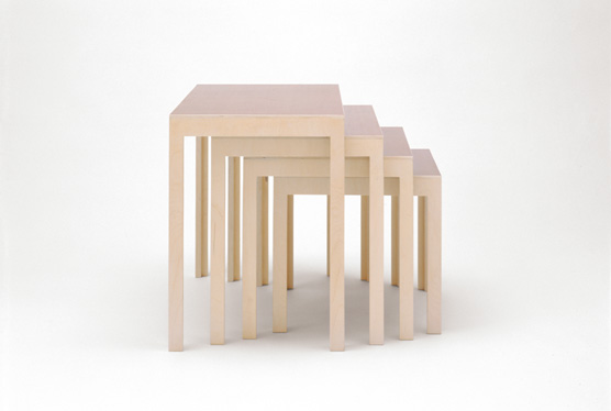 Table/designed by NISHIKAWA Katsuhito